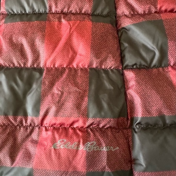Eddie Bauer Woman’s Goose Down Puffer Vest Red Black Buffalo Plaid Medium - Picture 3 of 6